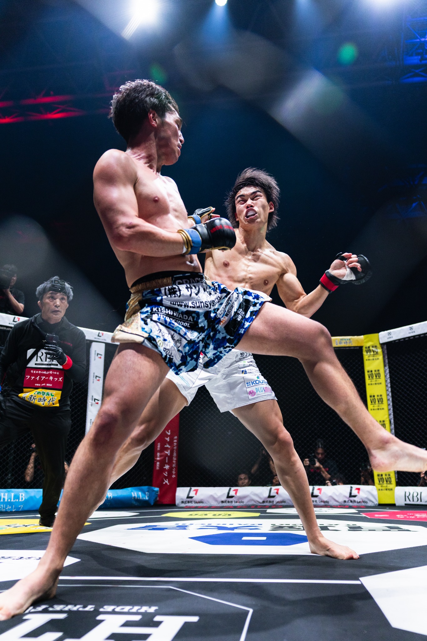 RIZIN DECADE細川一颯対宇佐美正パトリックの公式試合写真