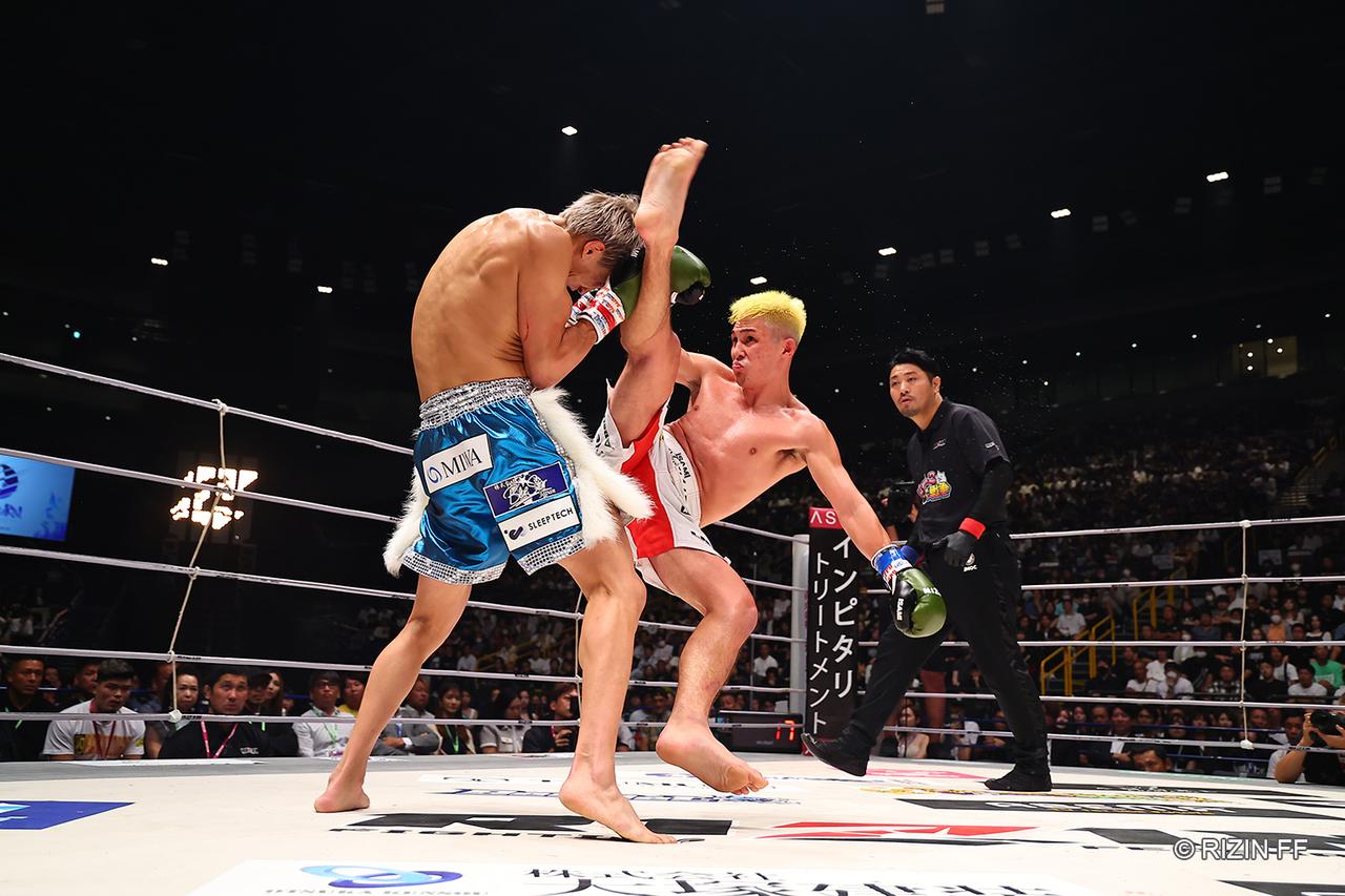 RIZIN.44 安保瑠輝也対宇佐美正パトリックの試合写真
