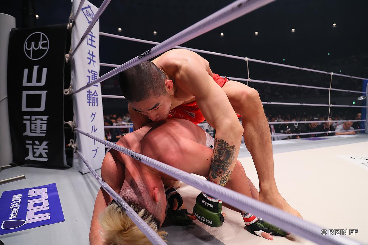 RIZIN.41 キム・ギョンピョ対宇佐美正パトリックの試合写真